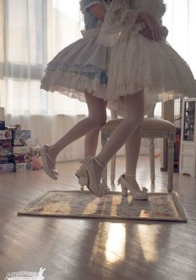 锦衣之下